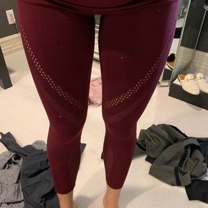 Pattern leggings maroon